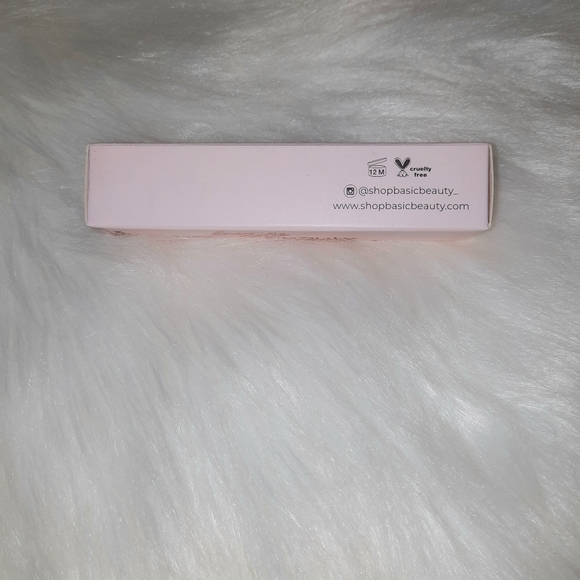 Basic Beauty Lip Oil💋 - Picture 3 of 6